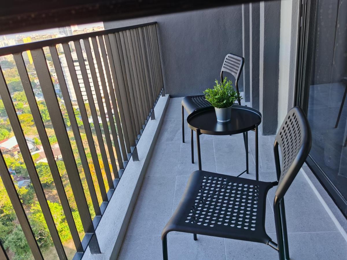 Beacon Exec Suites# Msg Chair#Disney Hotstar George Town Ngoại thất bức ảnh