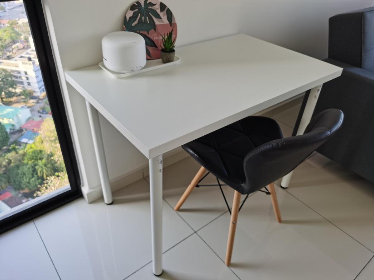 Beacon Exec Suites# Msg Chair#Disney Hotstar George Town Ngoại thất bức ảnh