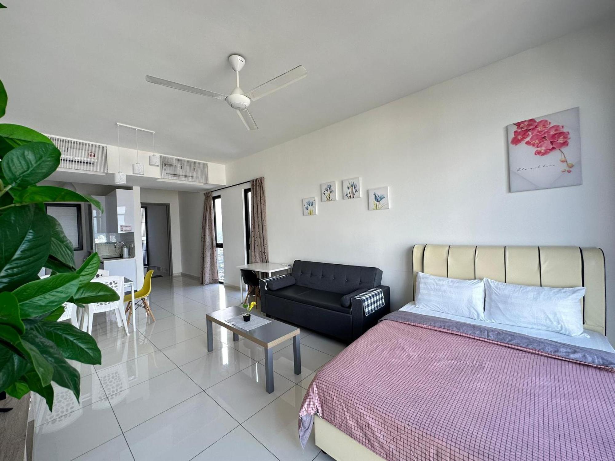 Beacon Exec Suites# Msg Chair#Disney Hotstar George Town Ngoại thất bức ảnh