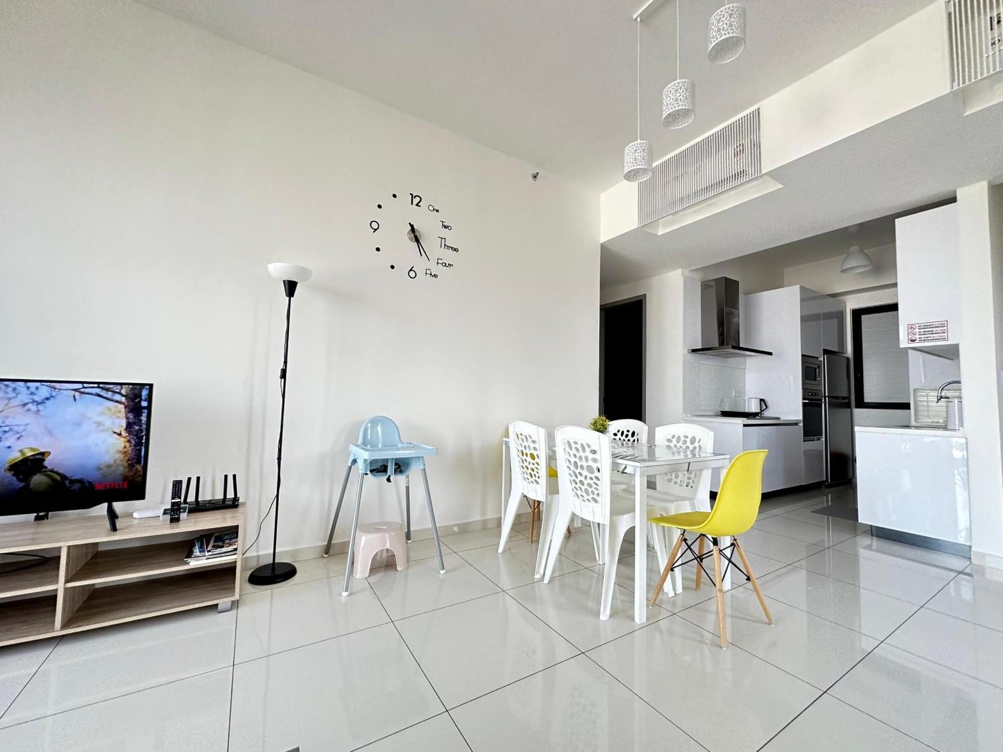 Beacon Exec Suites# Msg Chair#Disney Hotstar George Town Ngoại thất bức ảnh